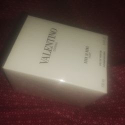 Valentino Donna Born In Roma Ivory 3.4oz – Brand New – Authentic – Fresno, CA