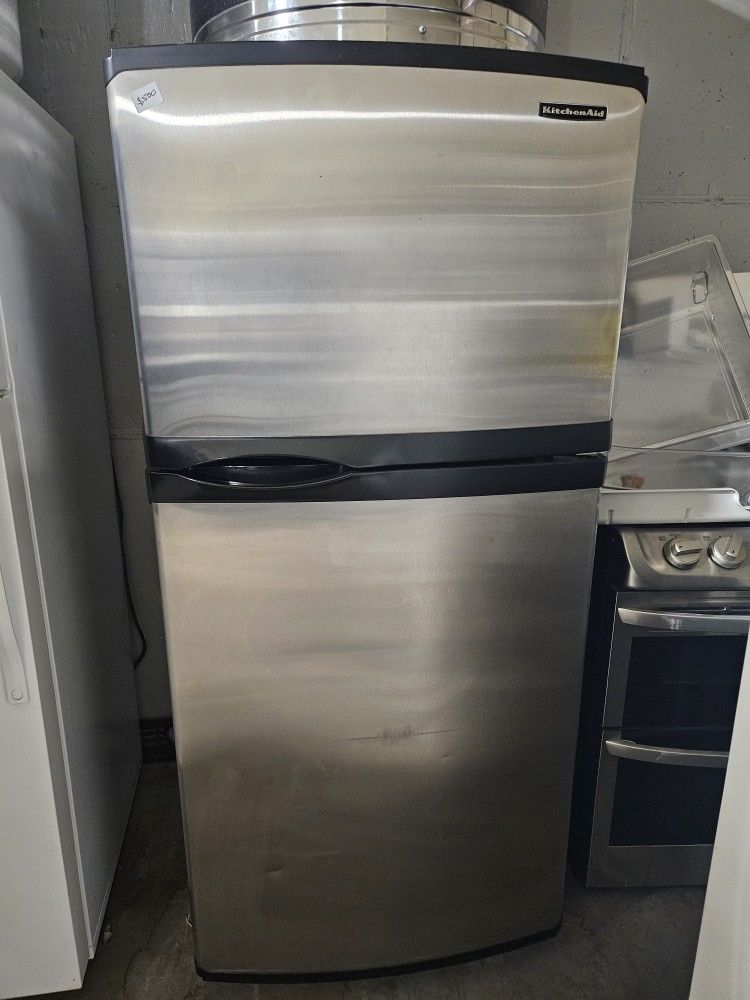 Kitchen Aid 19cu.ft Top Freezer Refrigerator 