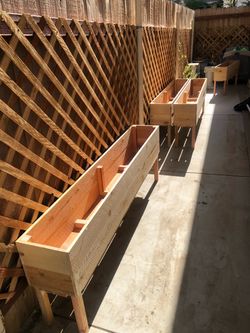 Custom privacy wall patio garden bed flower herb planter box wooden cedar redwood container vegetable urban