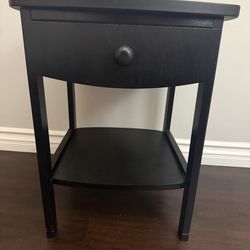 Set of Nightstand/Side Table