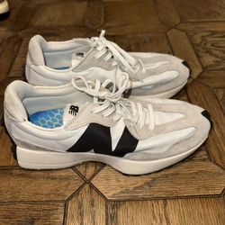 New Balance 327 White Size 9