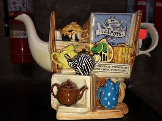 VINTAGE PAUL CARDEW `GOLD EDITION’ Teapots Thought The Ages **SIGNED**PAUL CARDEW Made in England