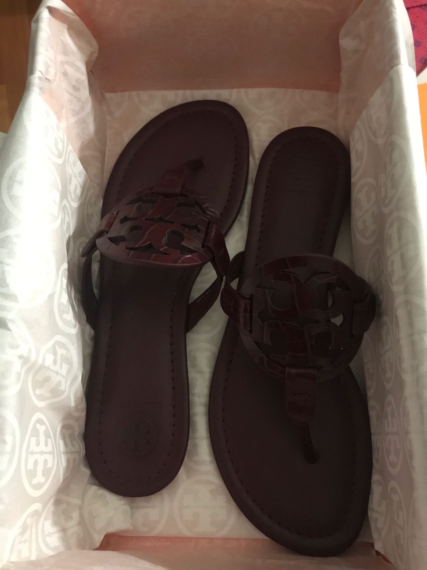 Tory Burch Miller (size8)