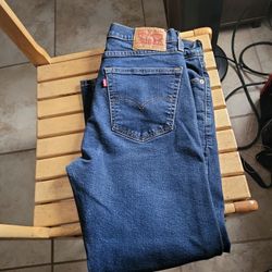 Levi's Pants 33/30 Almost Brand New  Good Condition 