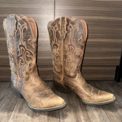 Pointed Toe Cowboy Boots