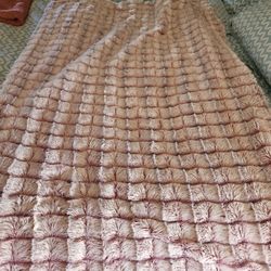 Used But Nice Throw  Blankets 