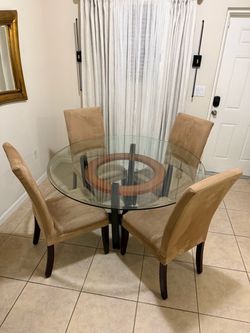 Dining table set