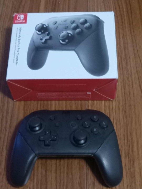 Nintendo Switch Pro Controller