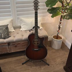 Taylor 324ce With Hardshell Case Excellent