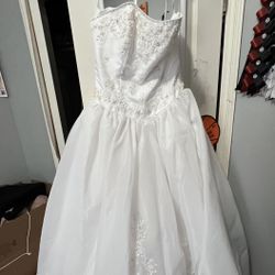 WEDDING DRESS