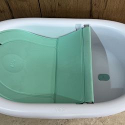 Bañera Frida Baby 4-en-1 / Frida Baby 4-in-1 Grow-with-Me Baby Bathtub