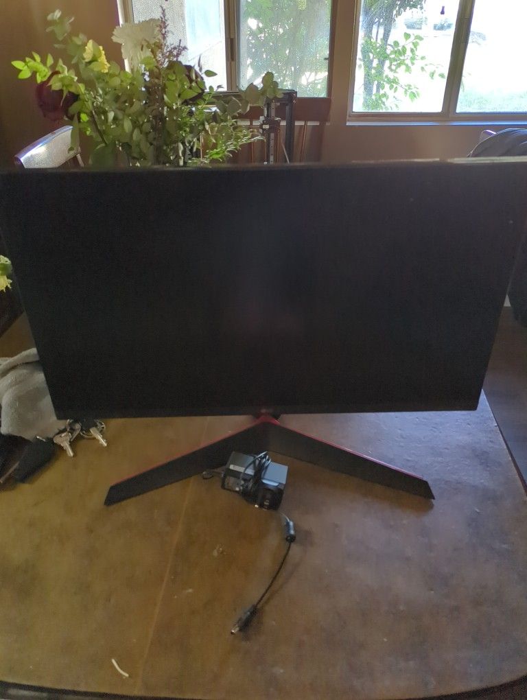 LG UltraGear 27" 1440p monitor