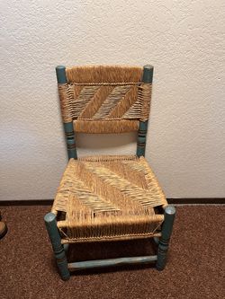 Wicker No Nail Chair