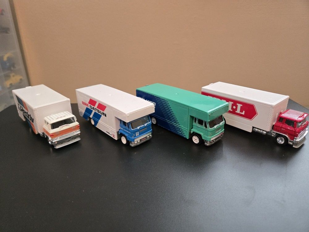Hot Wheels Team Transport Trucks