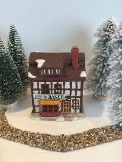 Vintage - 🧁 Golden Swan Bakery 🧁 -Christmas Village