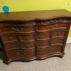 Disney dresser
