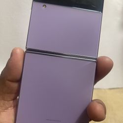 Samsung  Z flip 4 