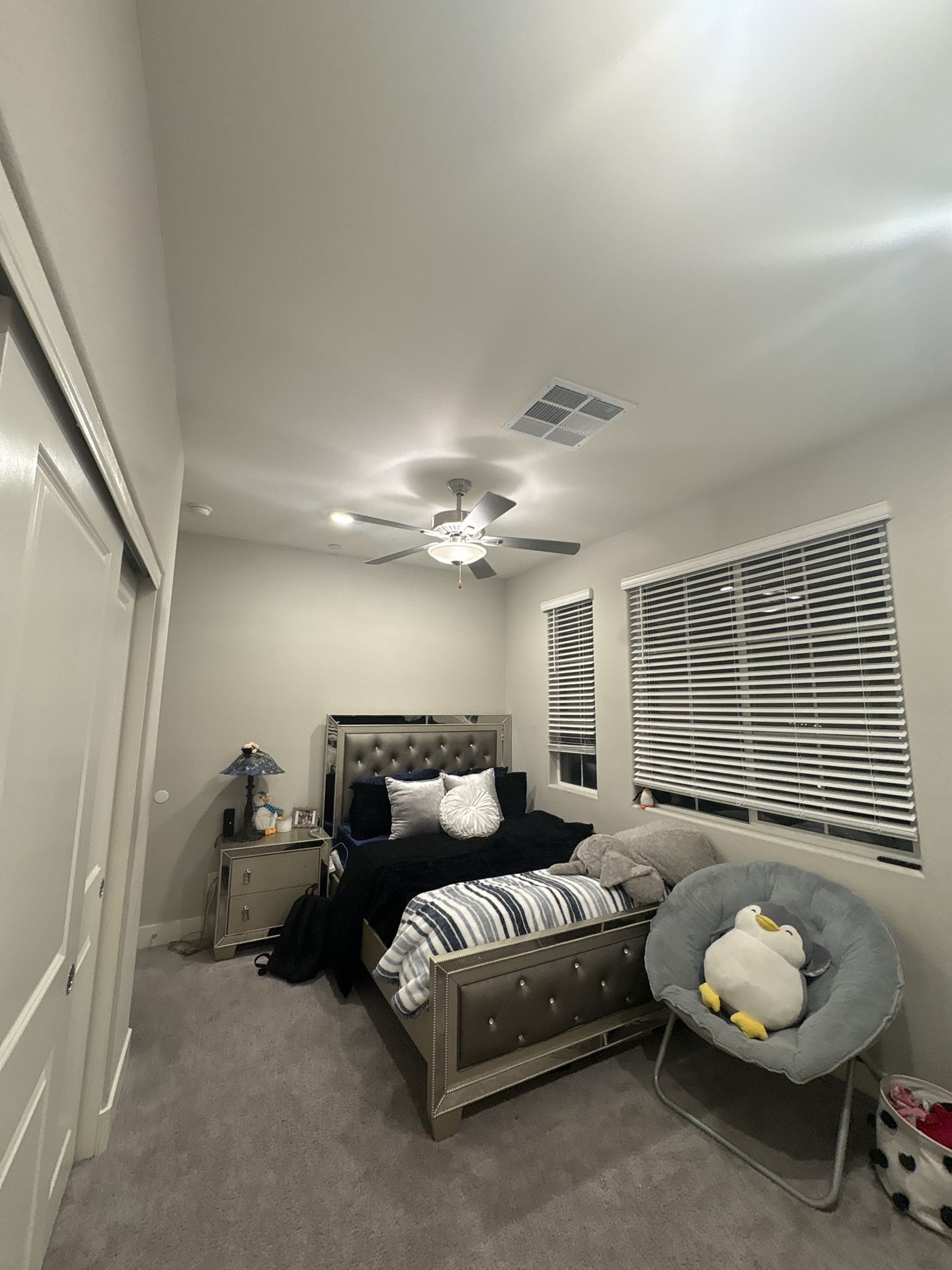 : Queen Bedroom Set – Bed Frame, Mattress, Dresser & Nightstand