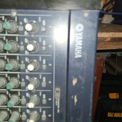 32 Channel Mixing Board Model MG32/14FX