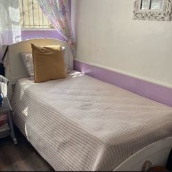 Twin XL Bed