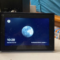 8 Inch  Facebook Portal For video calls. 