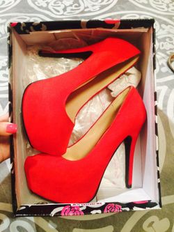 Heels size 6