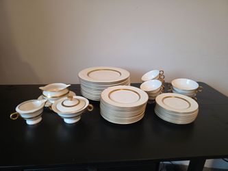 Theodore Haviland Gotham China Set