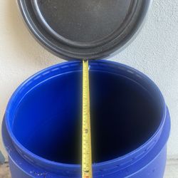 Container