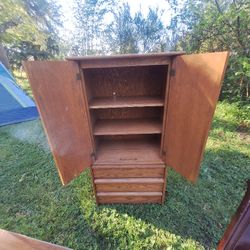 Wardrobe Dresser