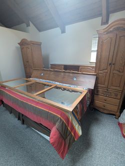 King Headboard, Pliers X2, Mirror and Lighted Header