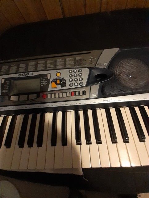 Yamaha Keyboard