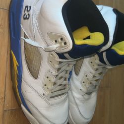 Jordan 5 Retro Laney (2013)