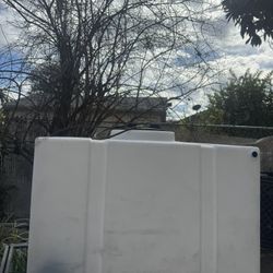 100 Gallon Water Tank 