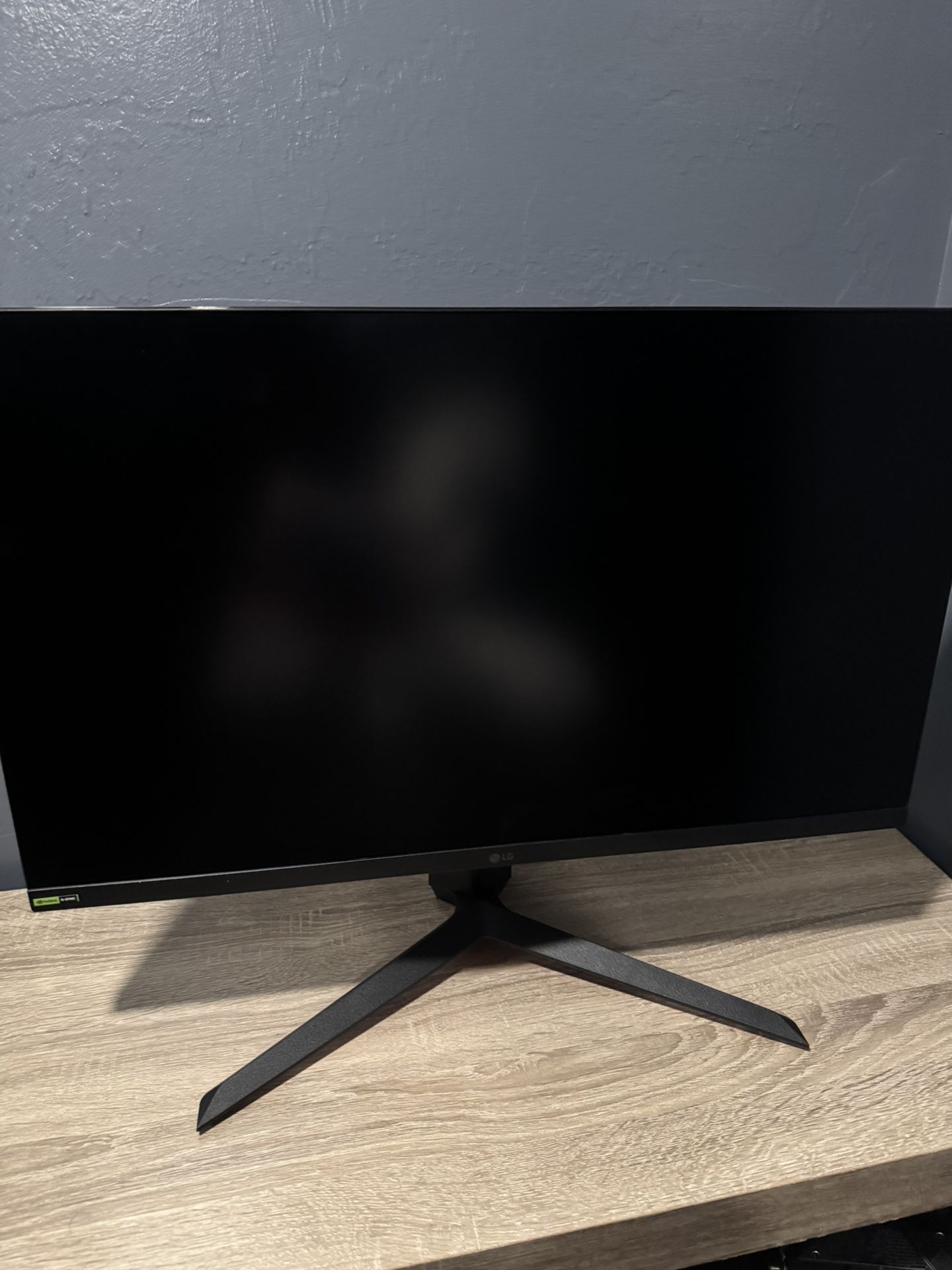 27” LG gaming monitor