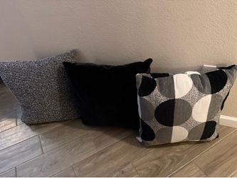 Throw Pillow Assortment