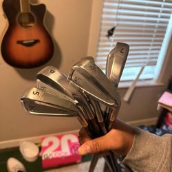 VERY NEAR NEW Takomo 301 cb 115 x stiff graphite Shafts 4-pw+gw