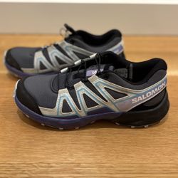Kids Salomon Speedcross Trail Running Shoes - Size 2 - Barely Worn