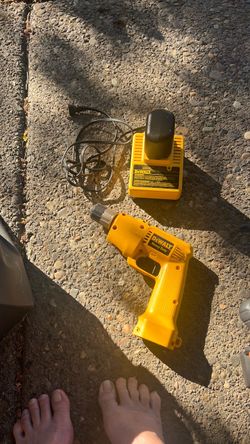 Dewalt cordless battery 3/8 inch drill