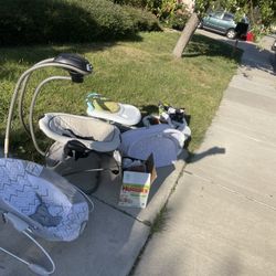 free baby stuff almost new 