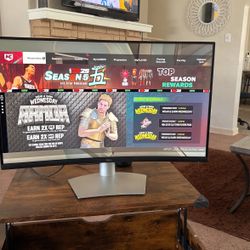 32” Dell Curve Monitor 