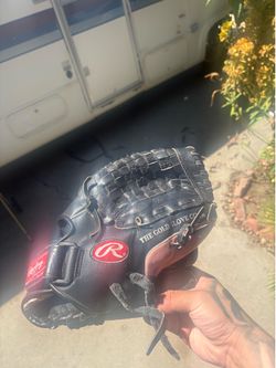 Rawlings Glove
