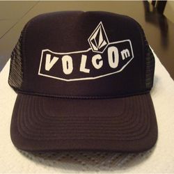 NEW Volcom Snapback Hat With Logo