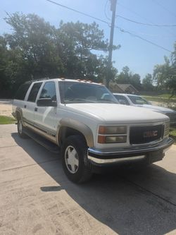 1999 GMC Suburban