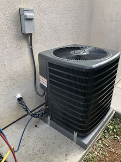 Air conditioning Condenser 3 ton Goodman 410a with installation