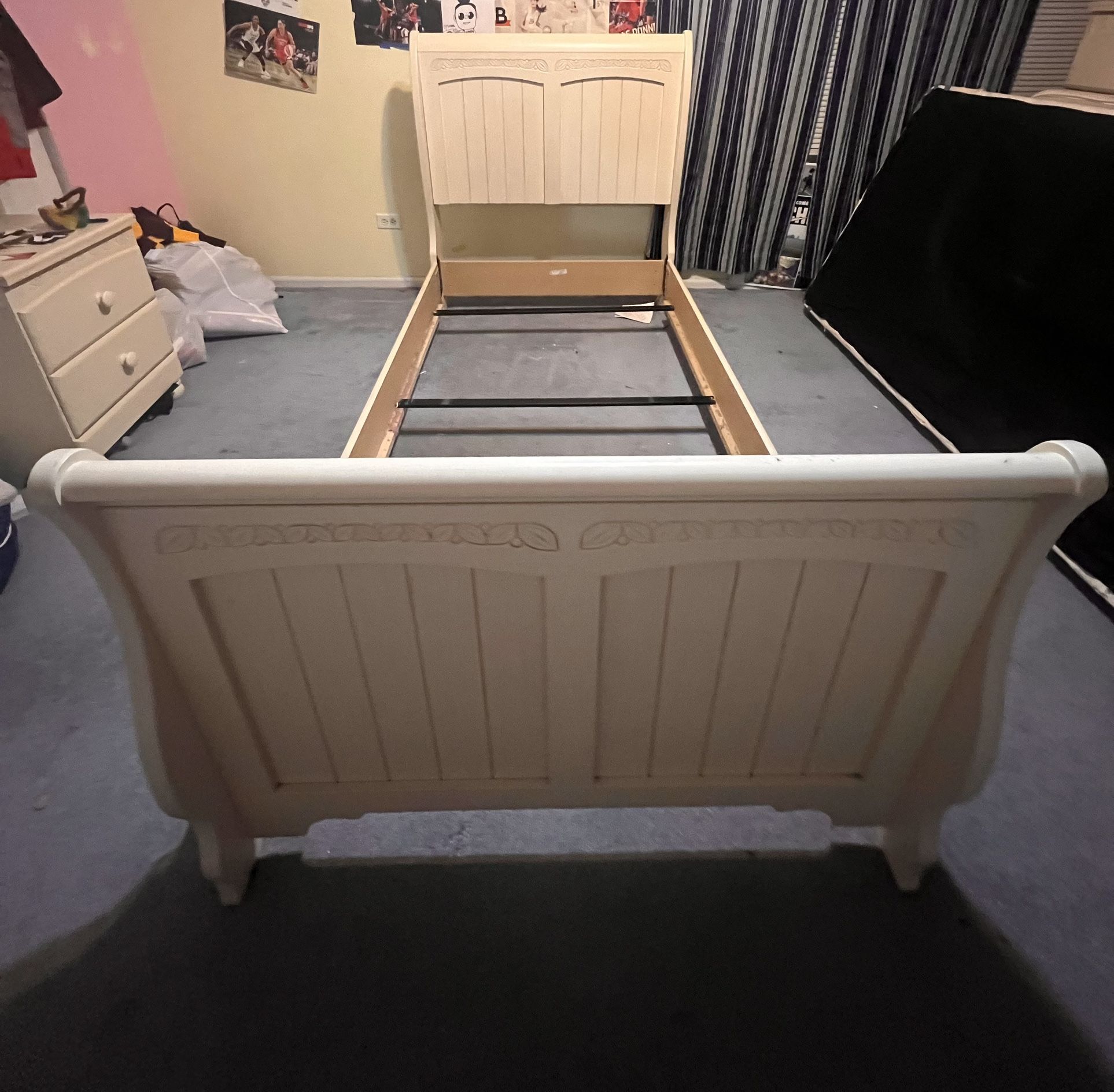 Twin bed frame -NO MATTRESS