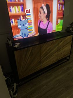 Hooker Furniture Commerce & Market Entertainment Console II