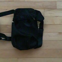 Pet carrier legs out front chest carrier