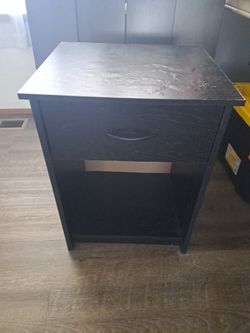 Free nightstand