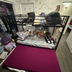 Twin Bunk bed and Trundle w/ 2 twin mattress