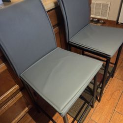 Set Bar Seats Dark Grey Good Condition  $30